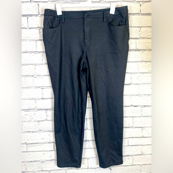 Chicos Black Faux Leather Slim Pants size Large - Picture 1 of 7